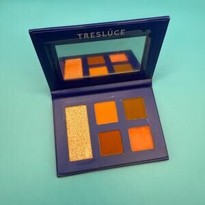 $3/30 Tresluce Destinos Eternal Bliss Eyeshadow Palette